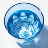 Những chiếc cốc Kiriko mang thông điệp khích lệ của Doraemon